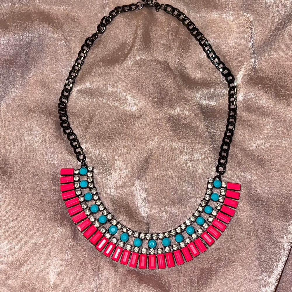 Statement necklace